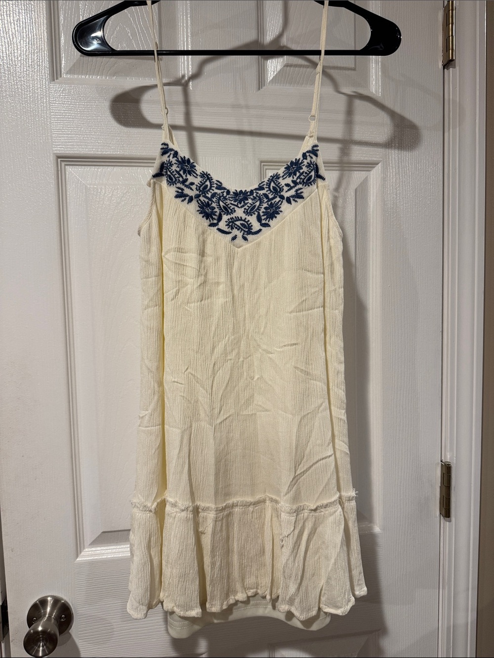 Alter’d state cream embroidered slip dress size small